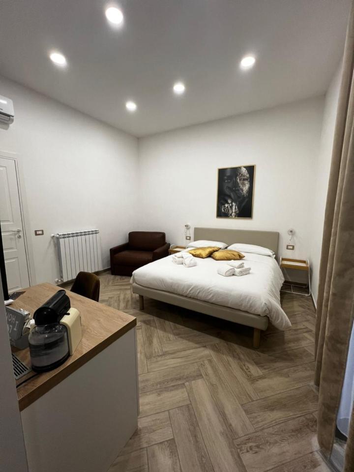 Dimora Dei Decumani Bed & Breakfast เนเปิลส์ ภายนอก รูปภาพ