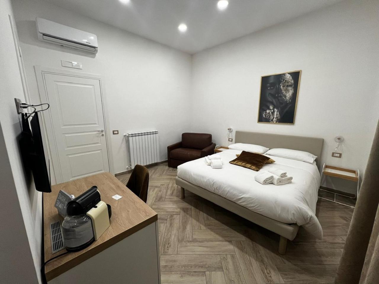 Dimora Dei Decumani Bed & Breakfast เนเปิลส์ ภายนอก รูปภาพ